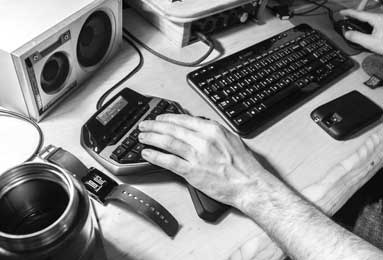 山东男篮社媒分享为陈林坚庆生视频：首秀叠加生日，buff拉满