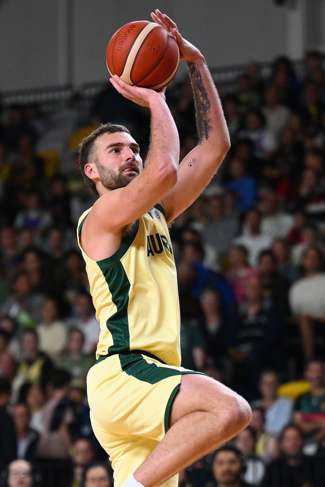 中国男篮决赛的对手！火箭旧将麦克维场均砍14分&amp;三分命中率41.7%